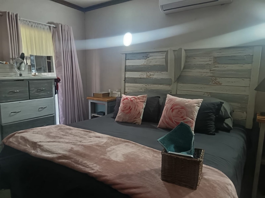 4 Bedroom Property for Sale in Carters Glen Northern Cape